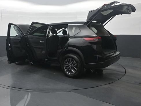 Used 2026 Nissan Rogue SV FWD image 38
