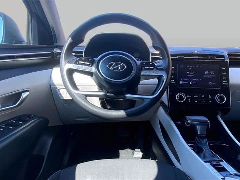 Used 2023 Hyundai Tucson SEL FWD image 6