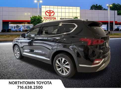 Used 2020 Hyundai Santa Fe SEL w/ Convenience Package image 3
