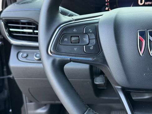 Used 2025 Buick Envista Sport Touring w/ Convenience I Package FWD image 10
