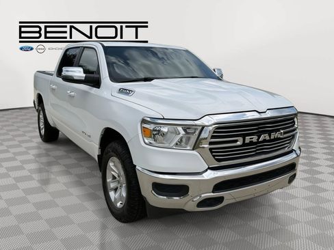 Used 2024 RAM 1500 Laramie AWD/4WD image 7