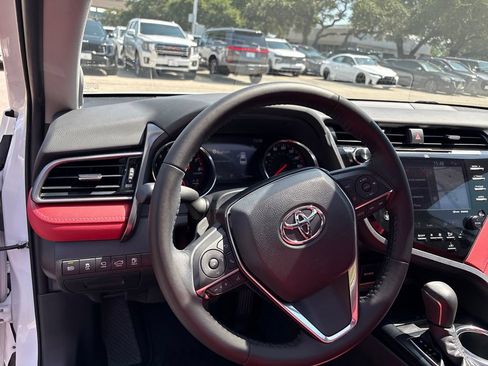 Used 2019 Toyota Camry XSE w/ Driver Assist Package FWD image 13