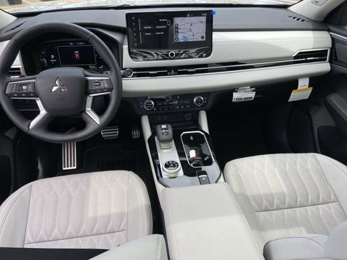 New 2026 Mitsubishi Outlander SEL FWD image 17