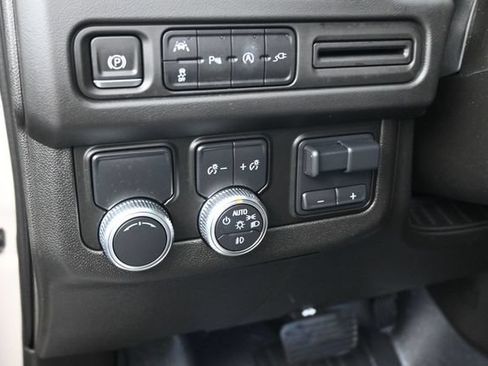 Used 2021 GMC Yukon SLT w/ SLT Luxury Plus Package RWD image 21