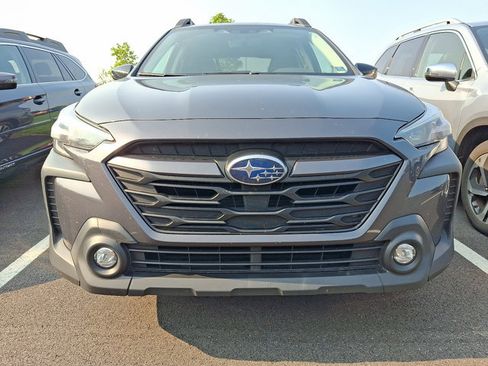 Used 2024 Subaru Outback Premium AWD/4WD image 2