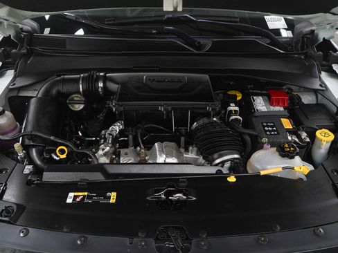 Used 2025 Jeep Compass Trailhawk AWD/4WD image 28
