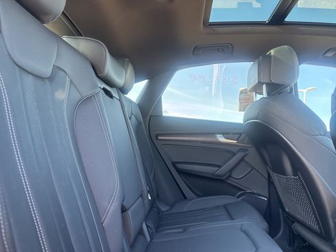 Used 2021 Audi Q5 2.0T Premium w/ Convenience Package image 27