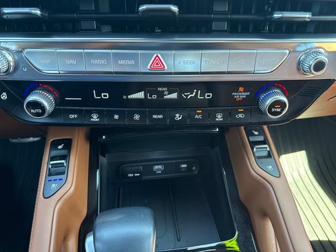 Used 2024 Kia Telluride SX X-Pro AWD/4WD image 21