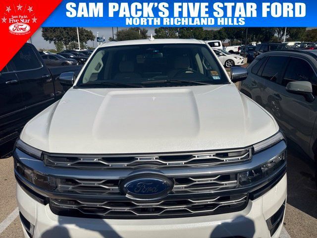 Used 2024 Ford Expedition Max Platinum AWD/4WD image 2