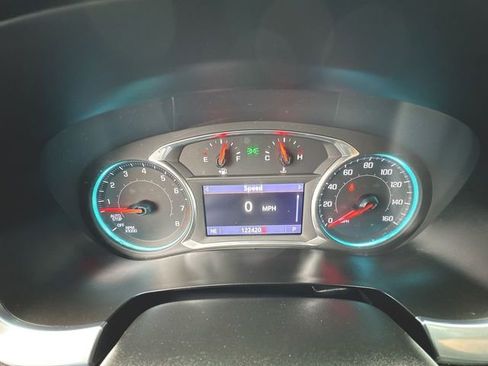 Used 2020 Chevrolet Traverse LT w/ LPO, Floor Liner Package image 12