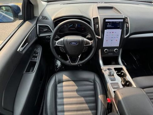 Certified 2023 Ford Edge SEL w/ Convenience Package AWD/4WD image 9