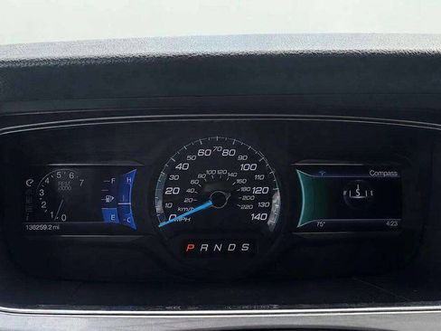 Used 2013 Ford Taurus SEL FWD image 18