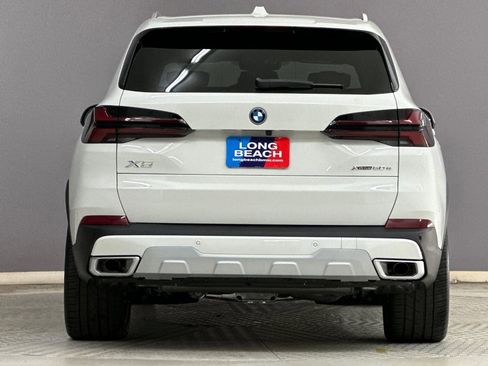 New 2026 BMW X5 xDrive50e w/ Parking Assistance Package image 10