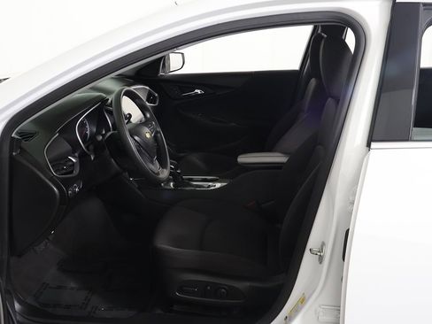Used 2024 Chevrolet Malibu LT FWD image 22