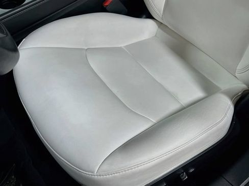 Used 2021 Tesla Model 3 Standard Range Plus RWD image 19