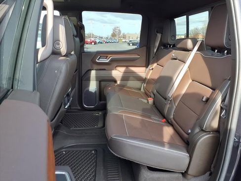 Used 2023 GMC Sierra 1500 Denali w/ Denali Reserve Package image 12