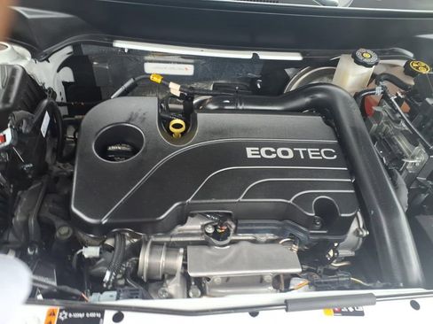 Used 2022 Chevrolet Equinox Premier FWD image 32