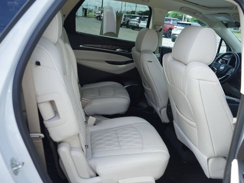 Used 2023 Buick Enclave Avenir AWD/4WD image 24