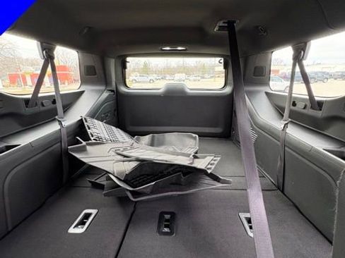 Used 2024 Chevrolet Suburban Premier w/ Premium Package 2 image 32