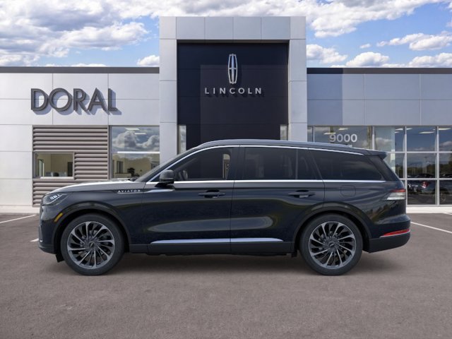 New 2026 Lincoln Aviator Reserve RWD image 3