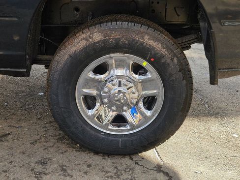 New 2026 RAM 3500 Tradesman AWD/4WD image 9