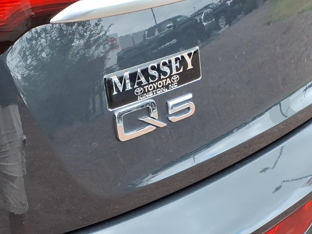 Used 2021 Audi Q5 Prestige w/ Prestige Package AWD/4WD image 9
