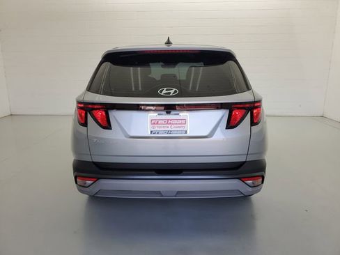 Used 2025 Hyundai Tucson SE FWD image 6