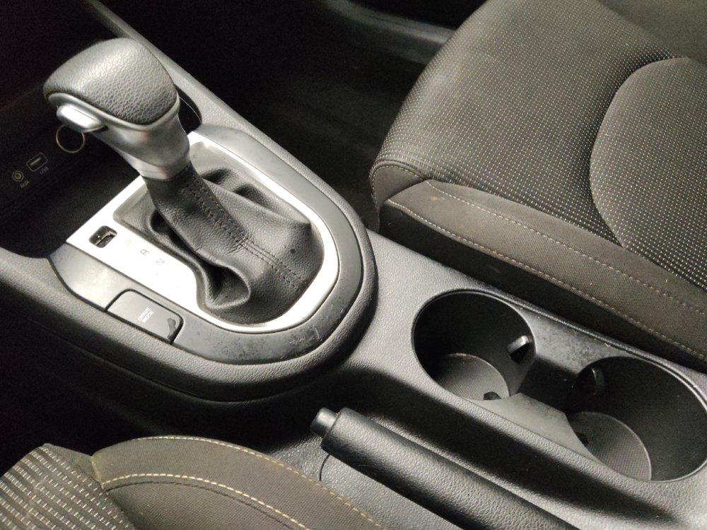 Used 2020 Kia Forte LXS FWD image 26