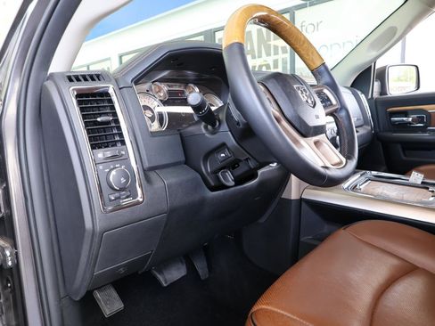 Used 2017 RAM 1500 Laramie Longhorn RWD image 40