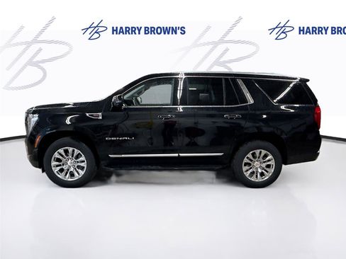Used 2025 GMC Yukon Denali w/ LPO, Floor Liner Package AWD/4WD image 8