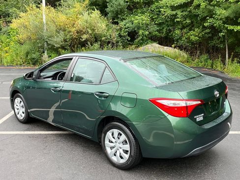 Used 2016 Toyota Corolla LE FWD image 3