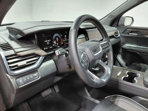 Used 2025 GMC Acadia Denali w/ LPO, Floor Liner Package AWD/4WD image 26