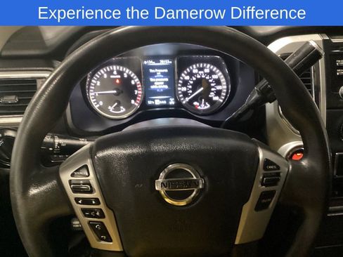 Used 2017 Nissan Titan SV image 16