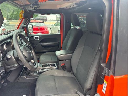 Used 2018 Jeep Wrangler Sport AWD/4WD image 13