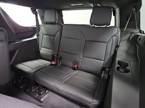 New 2026 GMC Yukon Denali w/ Sun & Power Step Package image 35