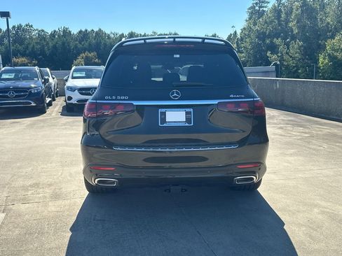 New 2026 Mercedes-Benz GLS 580 4MATIC image 7