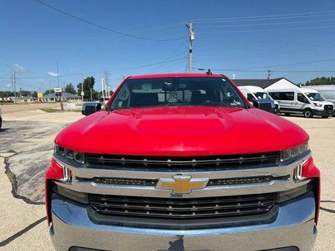 Used 2021 Chevrolet Silverado 1500 LT w/ Convenience Package II AWD/4WD image 3