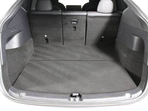 Used 2021 Tesla Model Y Long Range image 25