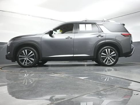 Used 2023 Nissan Pathfinder Platinum AWD/4WD image 42