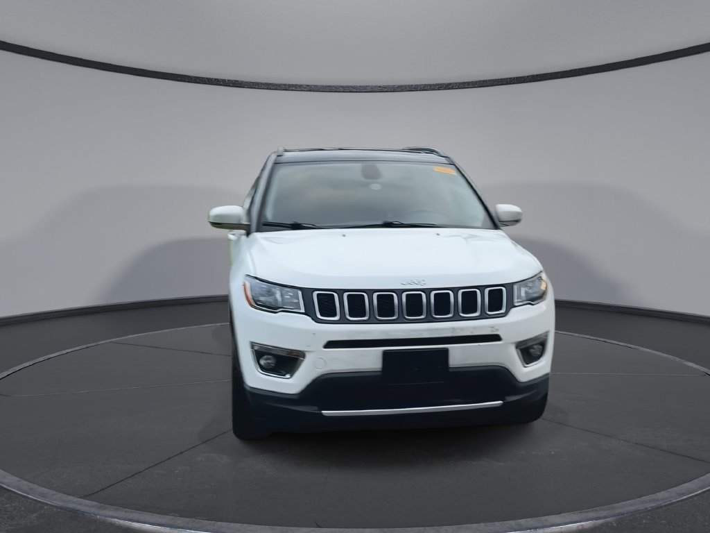 Used 2019 Jeep Compass Limited w/ Safety & Security Group AWD/4WD image 3