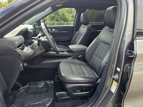 Used 2025 Ford Explorer ST-Line w/ Premium Package AWD/4WD image 23