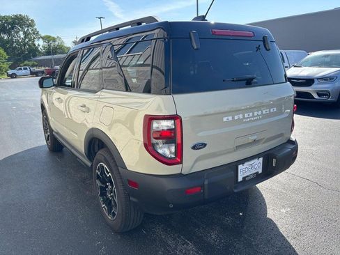 Used 2025 Ford Bronco Sport Outer Banks AWD/4WD image 7