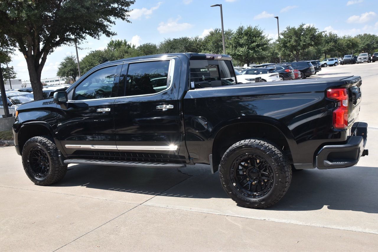 Used 2022 Chevrolet Silverado 1500 High Country w/ Max Trailering Package AWD/4WD image 11