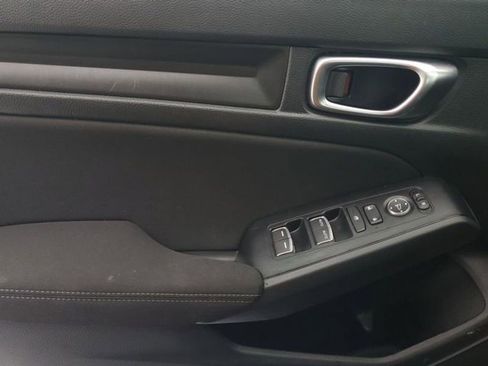 Certified 2025 Honda Civic Sport image 10