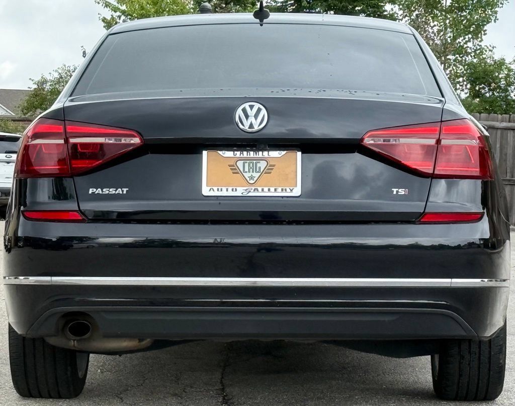 Used 2019 Volkswagen Passat 2.0T Wolfsburg w/ Wheels & Sunroof Package FWD image 4