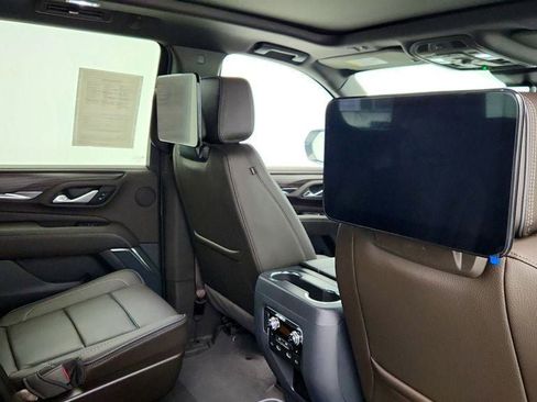 Used 2024 GMC Yukon Denali w/ Denali Reserve Package image 27