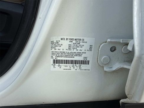 Used 2022 Ford Explorer Limited w/ Equipment Group 301A image 34