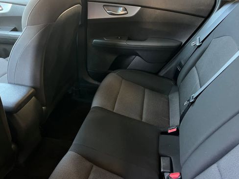 Used 2023 Kia Forte LXS FWD image 5