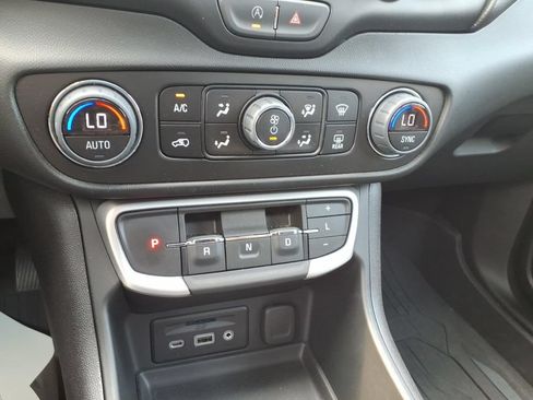 Used 2024 GMC Terrain SLT w/ Tech Package AWD/4WD image 20