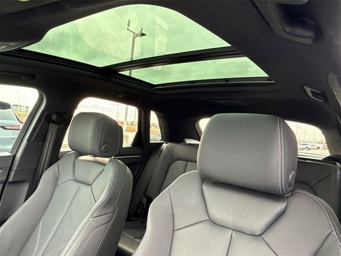 Used 2023 Audi Q3 2.0T Premium Plus w/ Premium Plus Package image 20